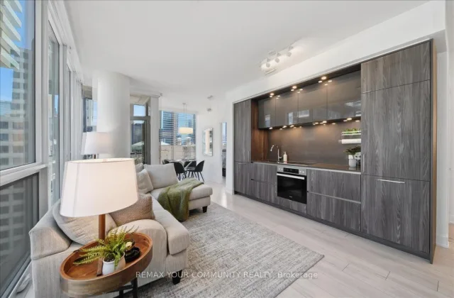 15 Mercer Street 1806, Toronto, ON M5V 1H2 - Sale - C13613262