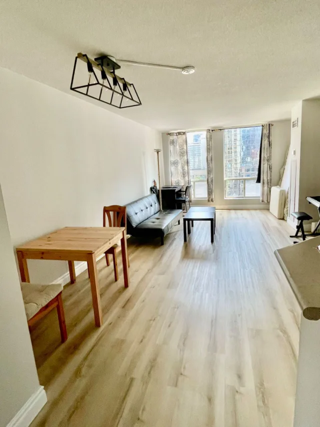 25 Grenville Street 1002, Toronto, ON M4Y 2X5 - Rent - C13613634