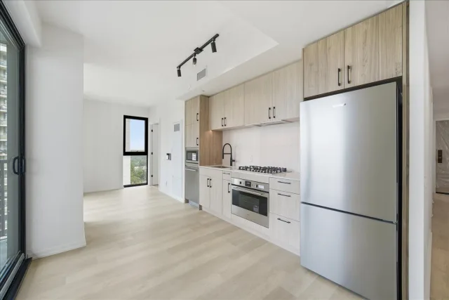 109 Erskine Avenue 1502, Toronto, ON M4P 0C6 - Rent - C13614908