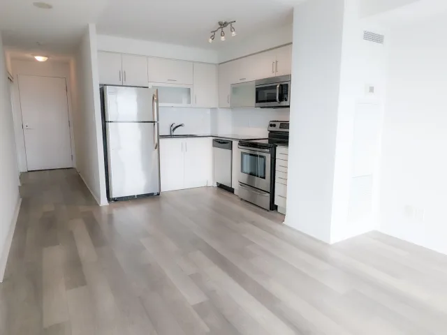 2015 Sheppard Avenue E 2501, Toronto, ON M2J 0B3 - Rent - C13617342