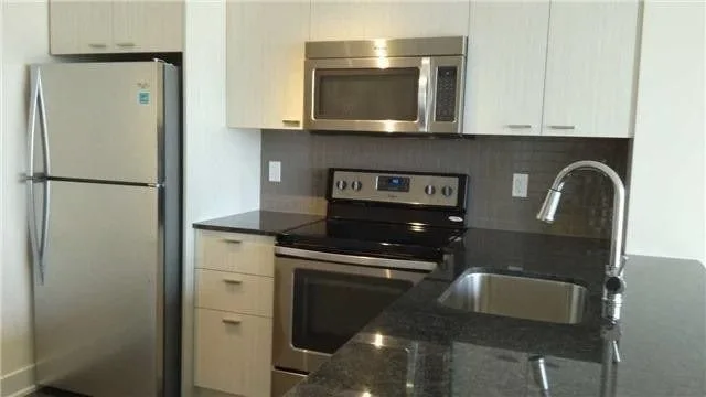 88 Sheppard Avenue E 2208, Toronto, ON M2N 0G9 - Rent - C13618152