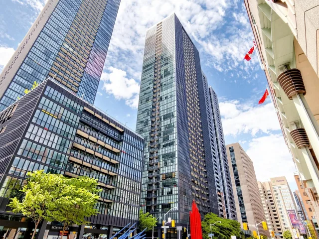 110 Charles Street E 1406, Toronto, ON M4Y 1T5 - Sale - C13618328