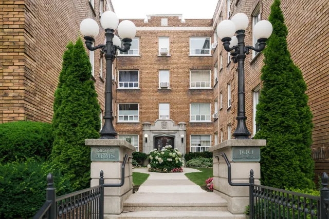 100 Oriole Parkway 206, Toronto, ON M5P 2G8 - Sale - C13623354