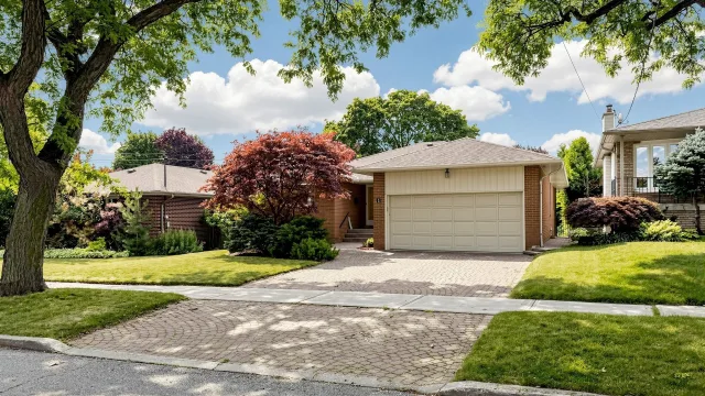 11 Colwick Dr Drive, Toronto, ON M2K 2G2 - Sale - C13627074