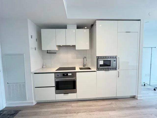 238 Simcoe Street, Toronto, ON M5T 0E2 - Rent - C13725740