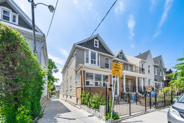90 Galt Avenue A, Toronto, ON M4M 2Z3 - Rent - E13627418