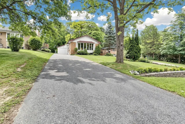 49 BAYVIEW Parkway Basement, Newmarket, ON L3Y 3W2 - Rent - N13554990