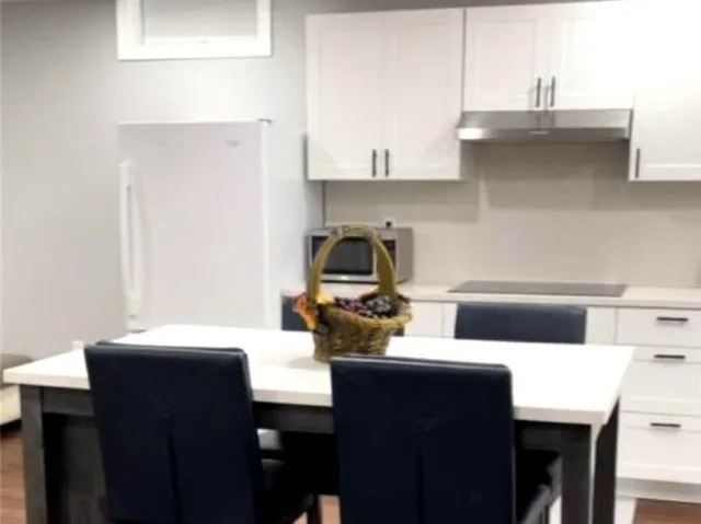 46 Aishford Road Bsmt, Bradford West Gwillimbury, ON L3Z 3E2 - Rent - N13555984