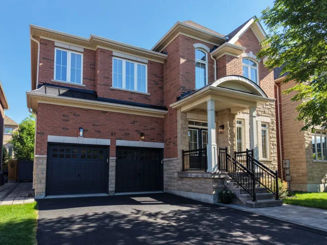 37 Heron Hollow Avenue, Richmond Hill, ON L4E 0V7 - Sale - N13613352
