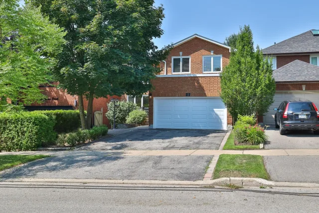 27 Green Acres Road, Vaughan, ON L4J 4S2 - Sale - N13623242