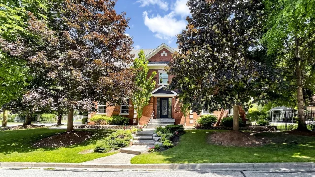 929 Creebridge Crescent, Newmarket, ON L3X 1P1 - Sale - N13625438