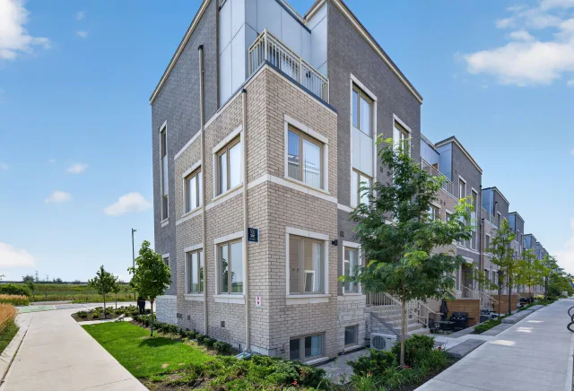 100 Honeycrisp Crescent 343, Vaughan, ON L4K 0N7 - Rent - N13664678