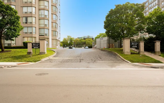 175 Cedar Avenue 202, Richmond Hill, ON L4C 9V3 - Sale - N13723796