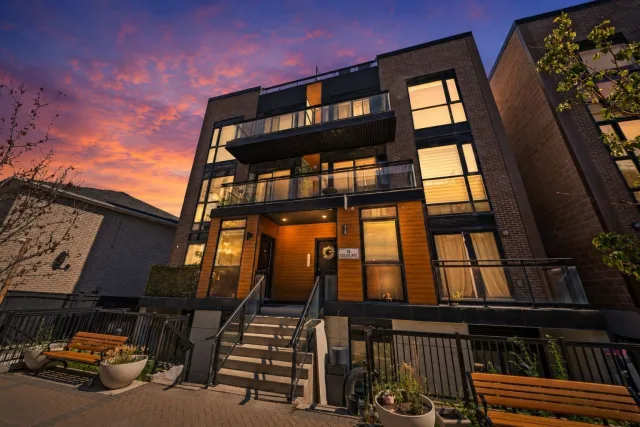 18 Coles Avenue 602, Vaughan, ON L4L 1L9 - Sale - N13725450