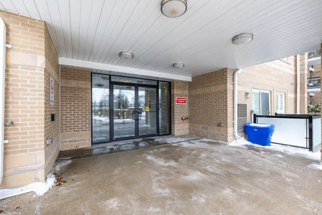 481 Rupert Avenue 2205, Whitchurch-Stouffville, ON L4A 1Y7 - Sale - N13725722