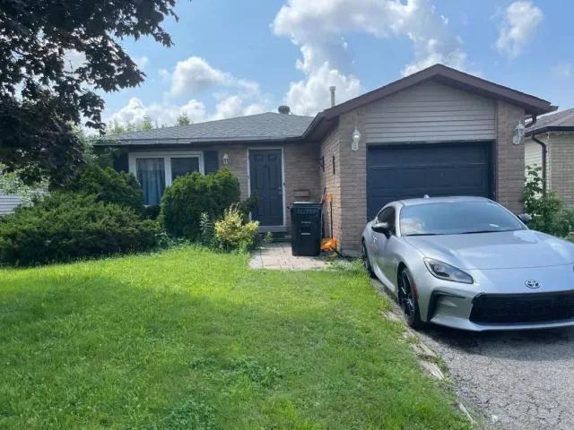 73 Hickling Trail, Barrie, ON L4M 5S7 - Rent - S13618454
