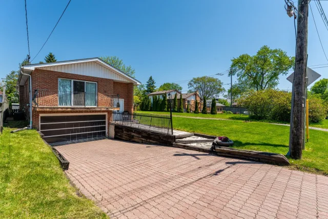 1069 Alexandra Avenue, Mississauga, ON L5E 2A1 - Sale - W13566152