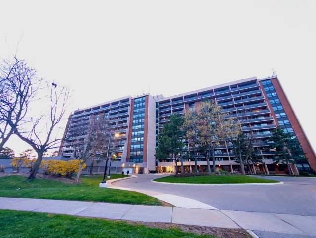 2929 Aquitaine Avenue 705, Mississauga, ON L5N 2C7 - Sale - W13572514