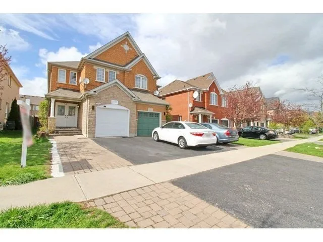 3157 Bentley Drive, Mississauga, ON L5M 6V8 - Sale - W13612364