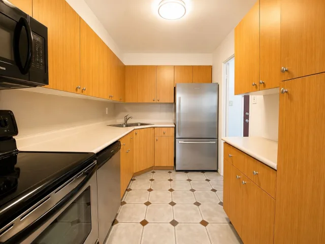 360 Ridelle Avenue 815, Toronto, ON M6B 1K1 - Sale - W13614782