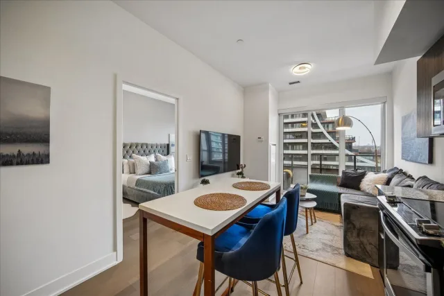 20 Shore Breeze Drive 603, Toronto, ON M8V 0C7 - Sale - W13618398