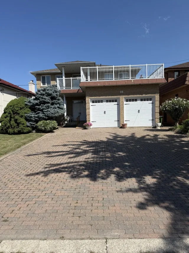 10 Norris Place, Toronto, ON M9M 1K6 - Rent - W13618636