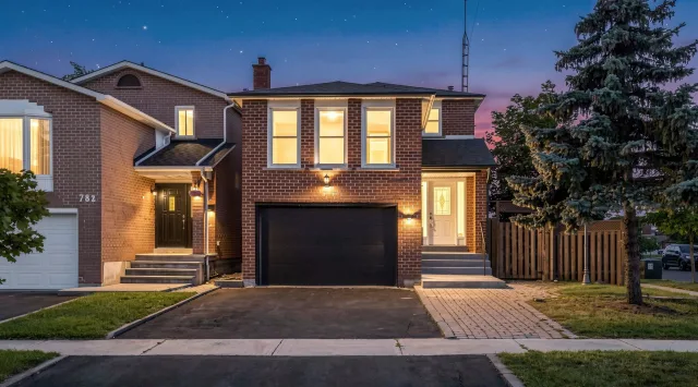 784 Galloway Crescent, Mississauga, ON L5C 3T9 - Sale - W13625612