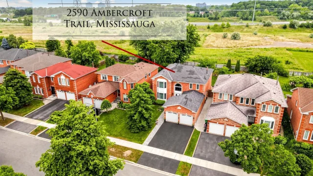 2590 Ambercroft Trail, Mississauga, ON L5M 4K3 - Sale - W13627904
