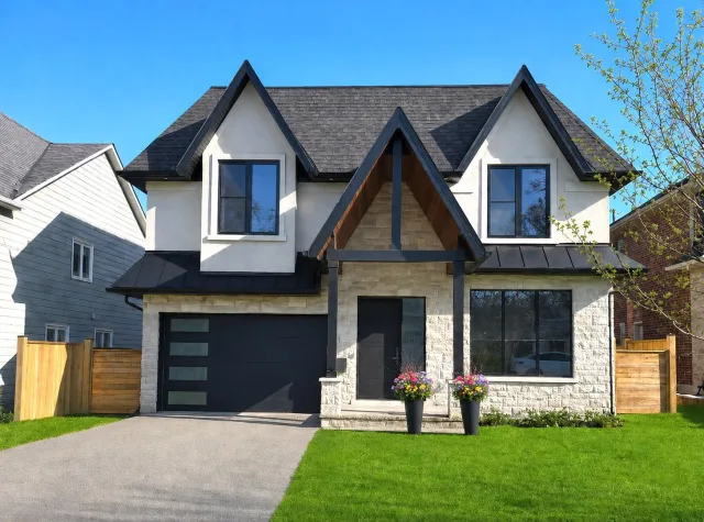 402 Niar Avenue, Mississauga, ON L5G 1W3 - Sale - W13629688