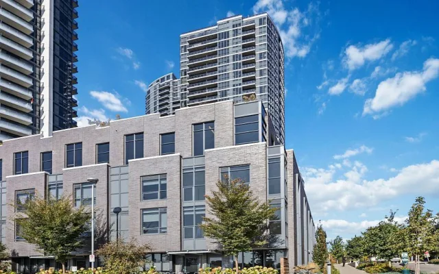 27 Valhalla Inn Road 60, Toronto, ON M9B 0B3 - Rent - W13631886