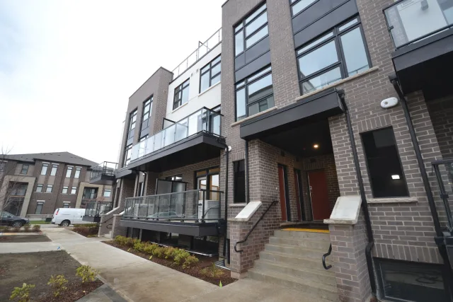 1573 Rose Way 107, Milton, ON L9E 1N4 - Rent - W13683174