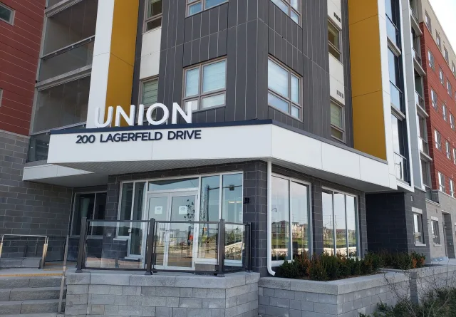 200 Lagerfeld Drive E 414, Brampton, ON L7A 5G5 - Rent - W13697192