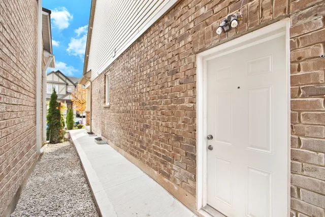 307 Hinton Terrace Bsmnt, Milton, ON L9E 1C8 - Rent - W13708804