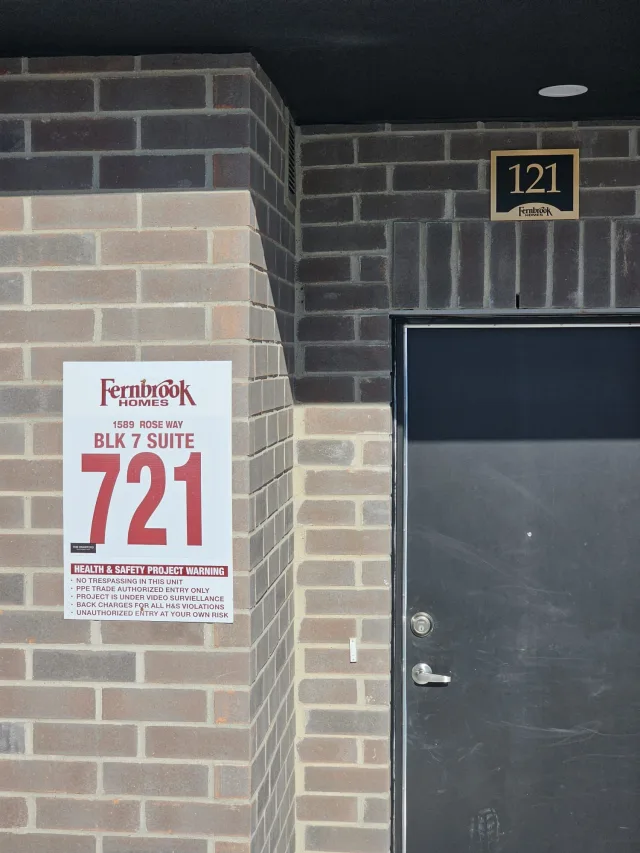 1589 Rose Way 121, Milton, ON L9E 1N4 - Rent - W13709370