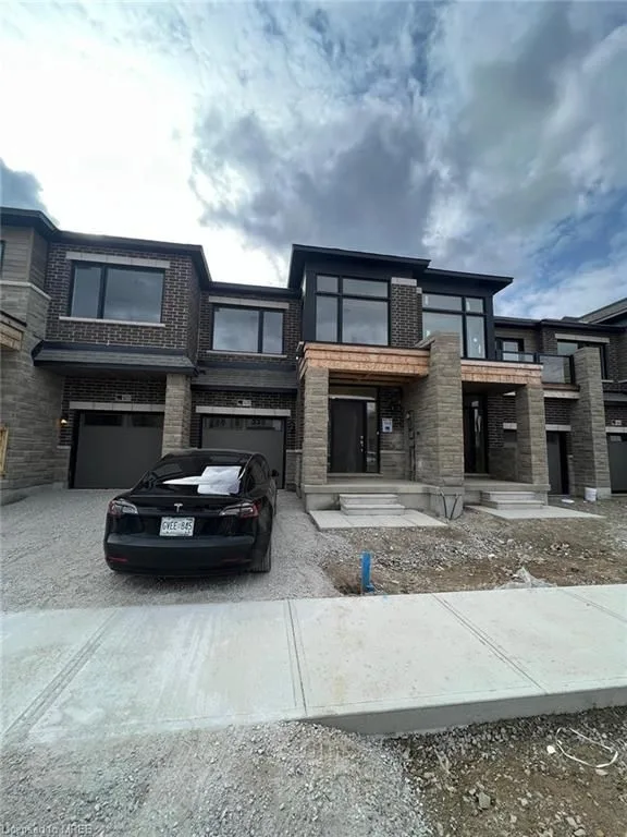 1470 Rose Way, Milton, ON L9E 1V7 - Rent - W13710336