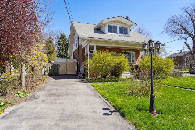 2585 Lake Shore Boulevard W Second Floor, Toronto, ON M8V 1G3 - Rent - W13715422