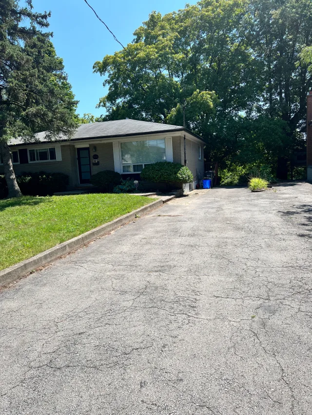 508 Stafford Drive Upper, Oakville, ON L6L 4M5 - Rent - W13721850