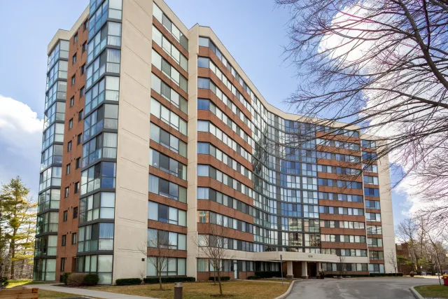 1240 Marlborough Court 110, Oakville, ON L6H 3K7 - Sale - W13722832