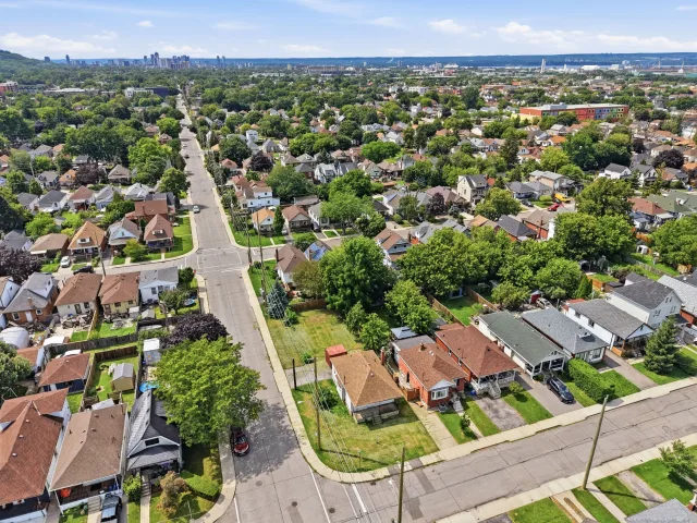 67 Huxley Avenue N, Hamilton, ON L8H 4P3 - Sale - X13621782
