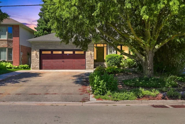 121 First Road W, Hamilton, ON L8J 2S6 - Sale - X13625642