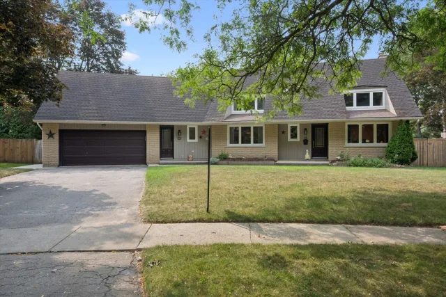 8 Berkley Place, Guelph, ON N1E 1E6 - Sale - X13673660