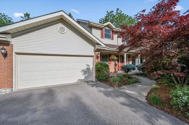 21 Tinatawa Court, Kitchener, ON N2A 3K4 - Sale - X13689000