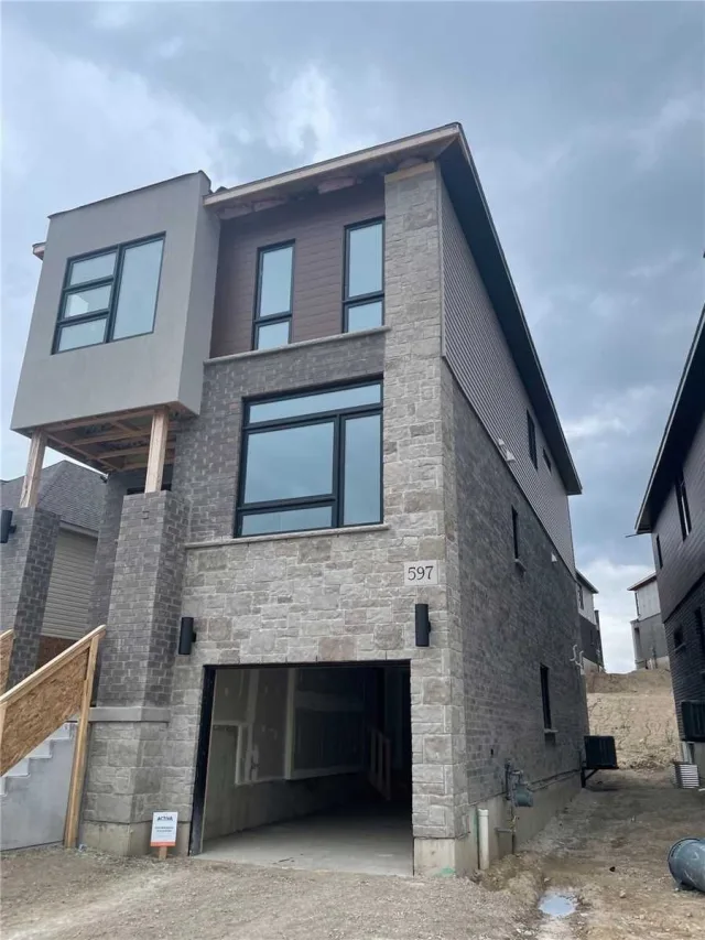 597 Benninger Drive, Kitchener, ON N2E 0H8 - Rent - X13693932