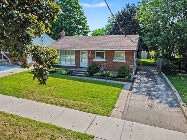 209 Franklin Street S, Kitchener, ON N2C 1R8 - Sale - X13709140