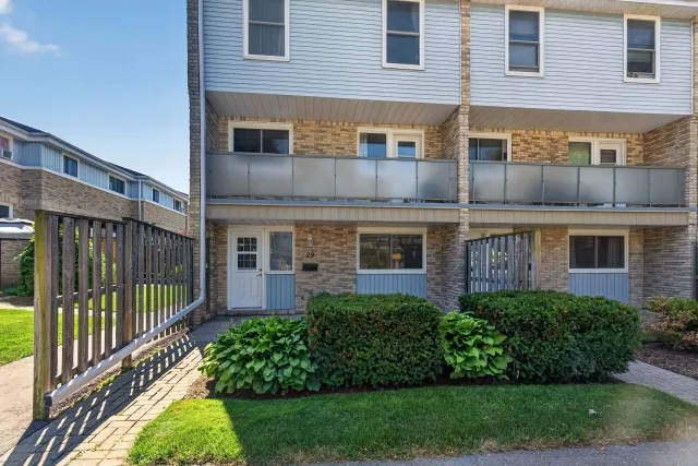 35 Breckenridge Drive 29, Kitchener, ON N2B 3H5 - Sale - X13714570